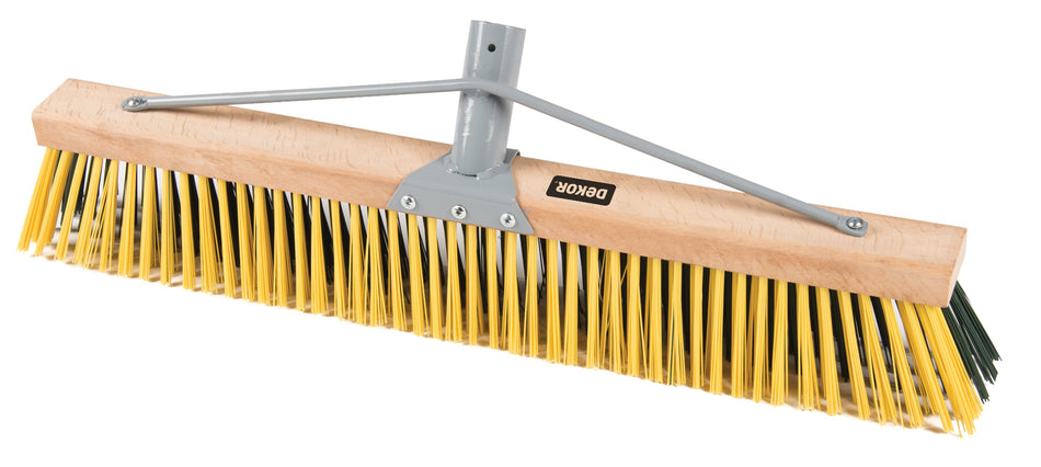 Straßenbesen aus Holz – 80 cm Breite